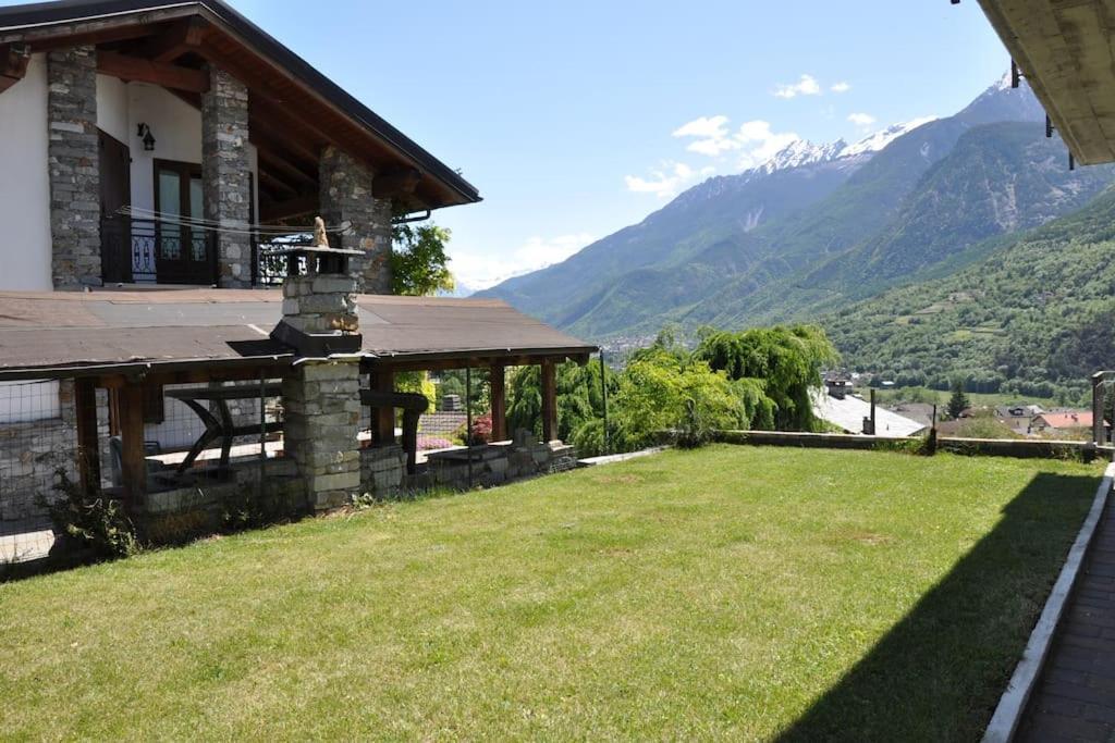 Villa La Tour Nus Exterior foto